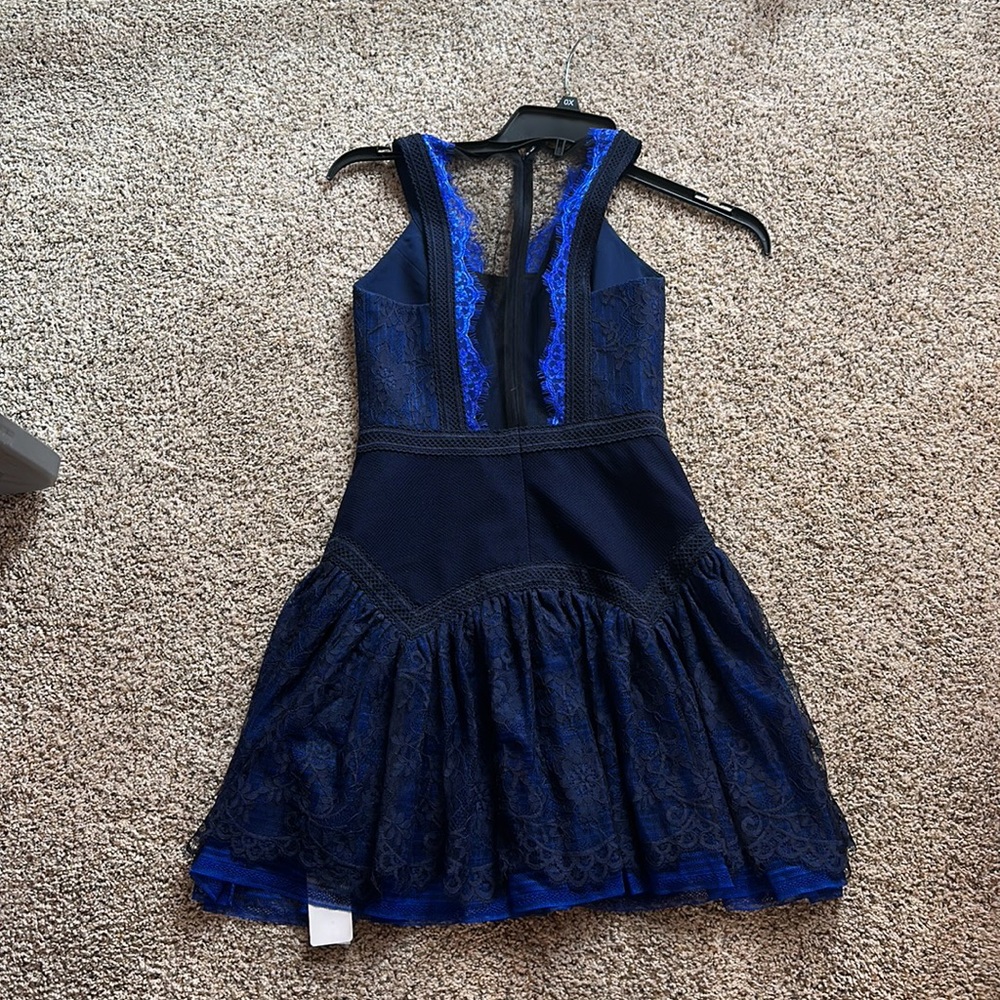 Three Floor Dress - Picture 5 of 7